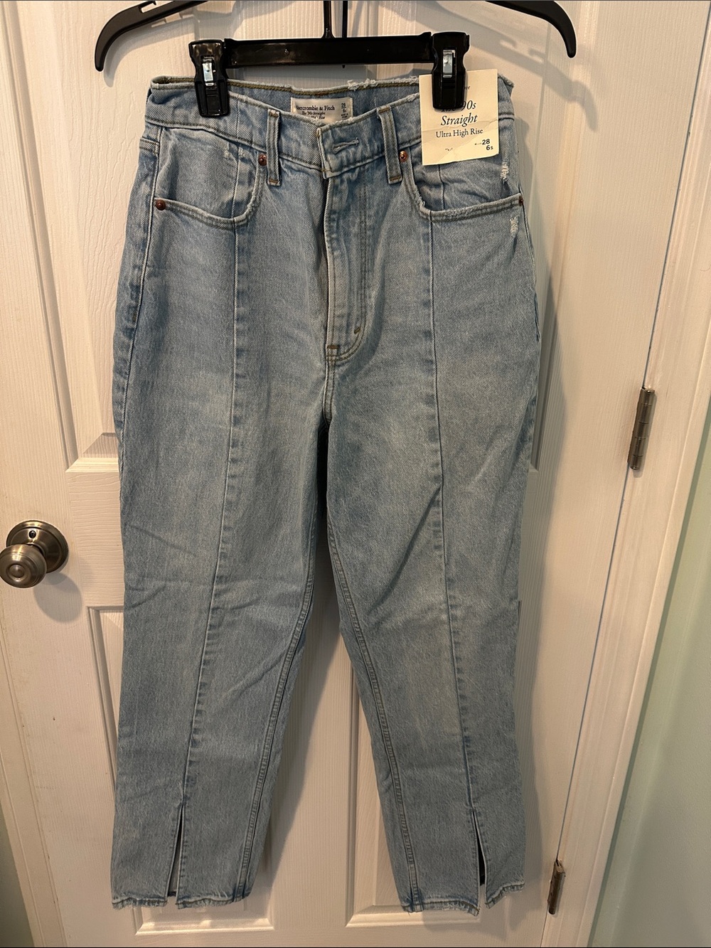 Light Wash High-Rise Straight Jeans - Women